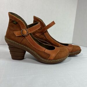 EL NATURALISTA Heeled Mary Jane Shoes N763 Dome Color :Cuero. New in box